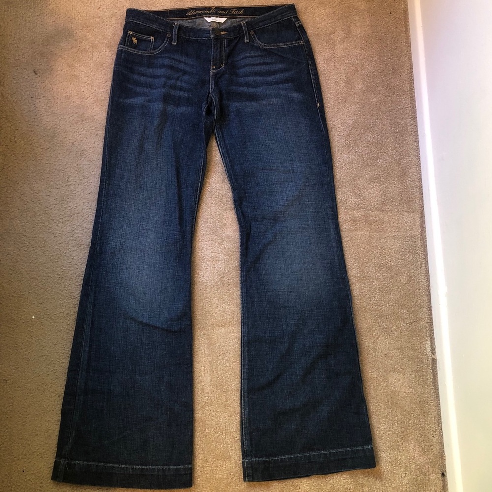 Abercrombie & Fitch Flared Jeans